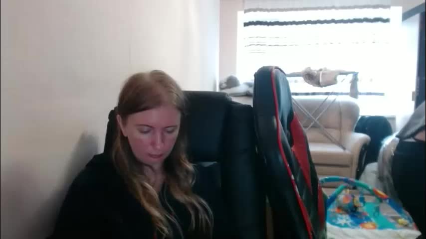 jenisandpeter Live Sex December 19, 2025