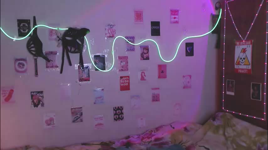 your_horny_friends Live Sex December 14, 2025