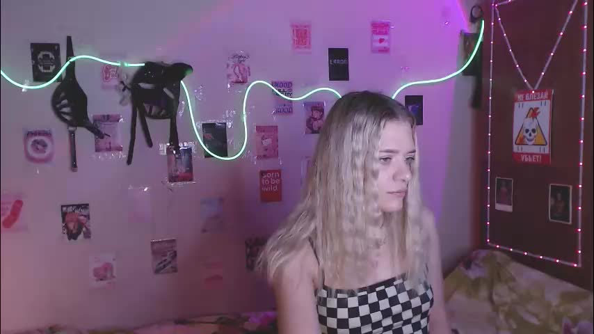 your_horny_friends Live Sex December 14, 2025