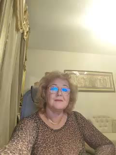 KarinkaSweet Live Sex December 17, 2025
