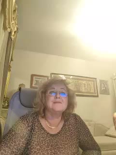 KarinkaSweet Live Sex December 17, 2025