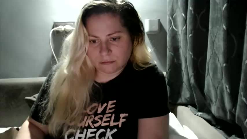 candycream74 Live Sex October 15, 2025