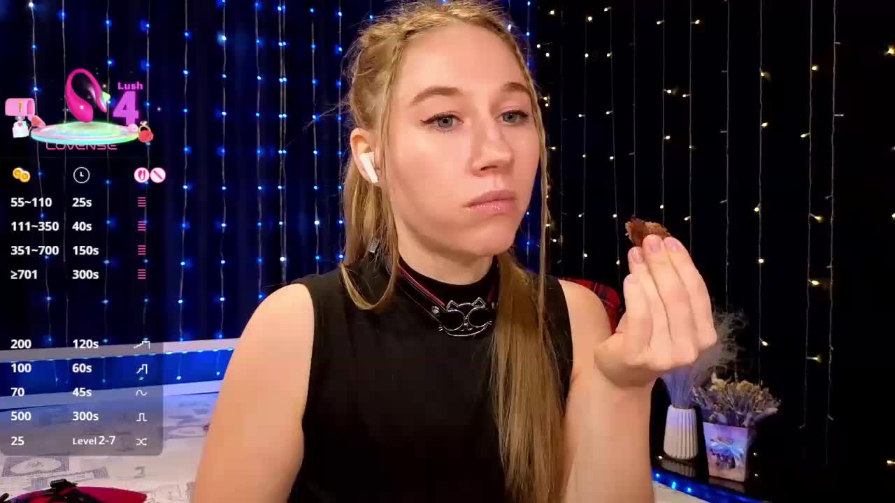 kiskaWEDNESDAY Live Sex December 17, 2025