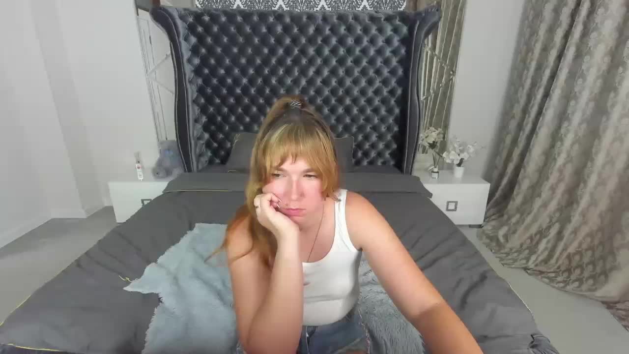 SofiiDarling Live Sex December 14, 2025