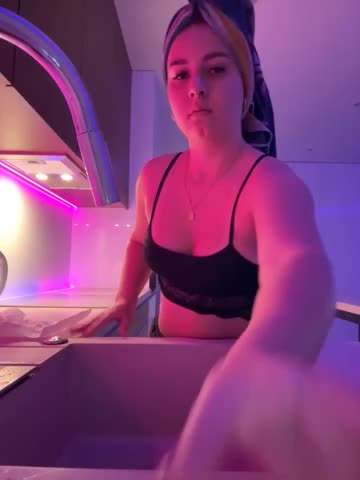 LilianaLaRosso Live Sex December 14, 2025