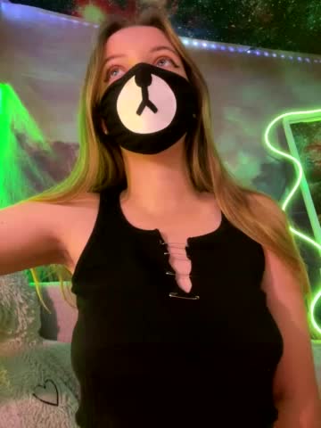 -Summer- Live Sex December 17, 2025