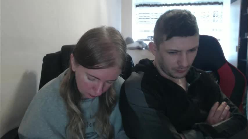 jenisandpeter Live Sex December 19, 2025