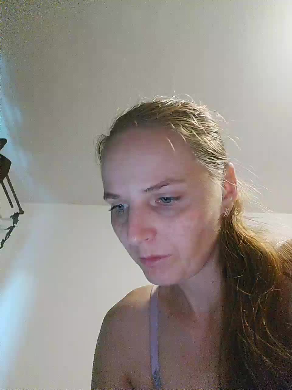 S-O-F-I-A Live Sex 2025.10.15