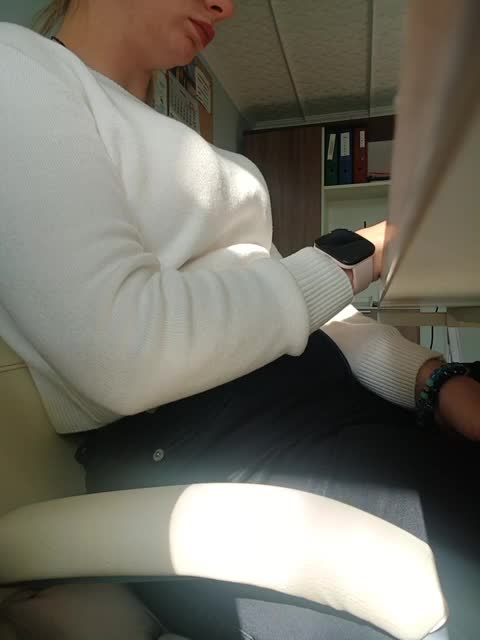 EmmiHot Live Sex December 13, 2025