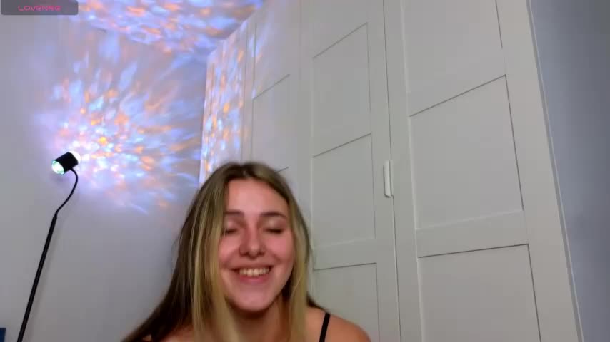 sophia_euphoriaa Live Sex October 15, 2025