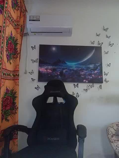 MiaLovely Live Sex December 13, 2025