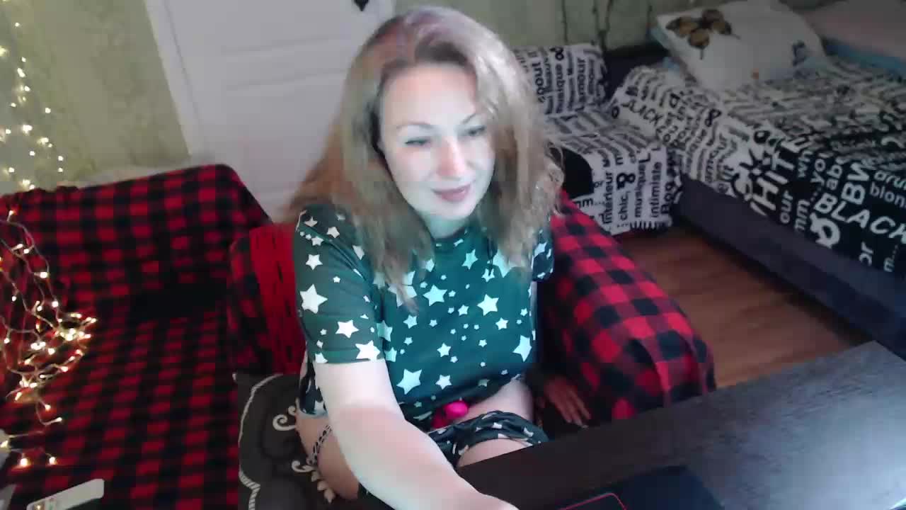 MeganIris Live Sex December 18, 2025