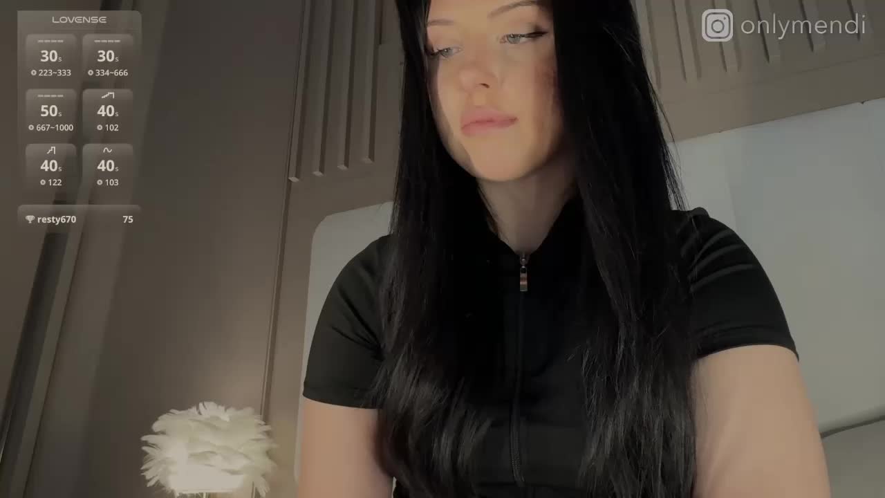 MENNDI Live Sex December 17, 2025