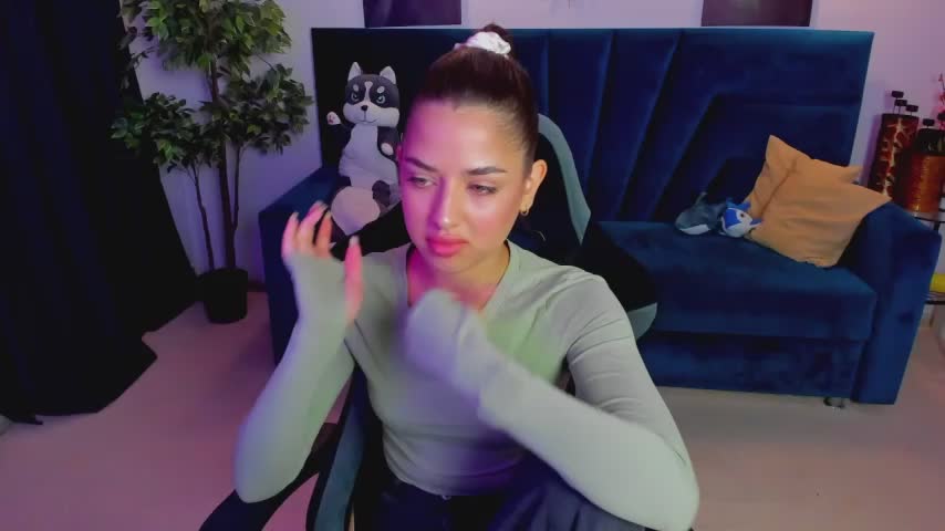 CharleneWoods Live Sex December 13, 2025