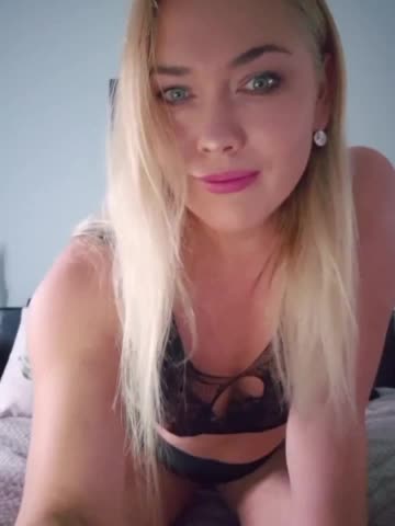 Yesenia-1 Live Sex October 15, 2025