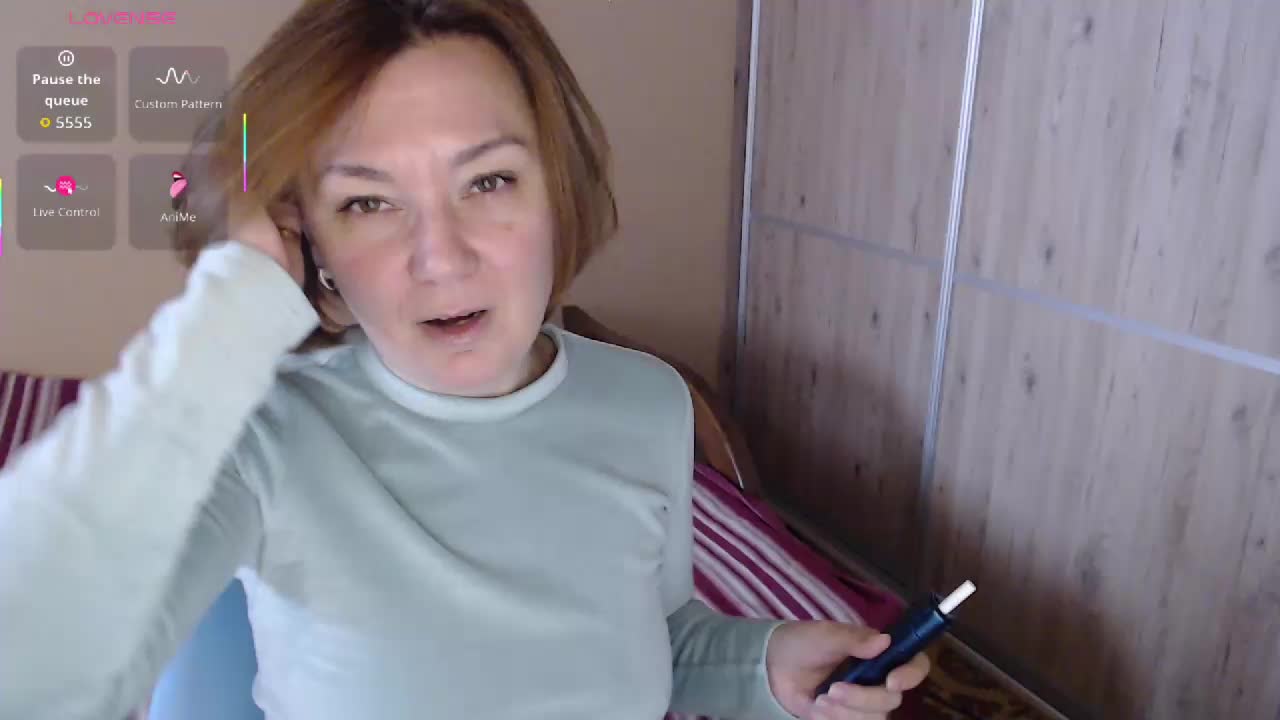 Julia99 Live Sex December 13, 2025