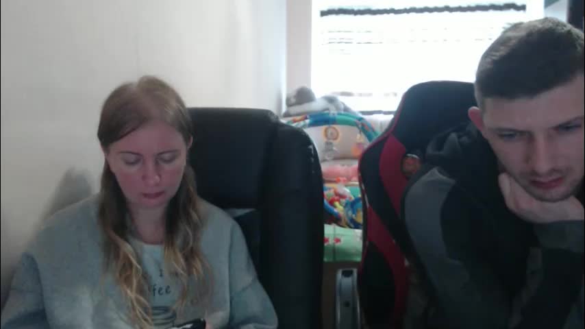 jenisandpeter Live Sex December 19, 2025