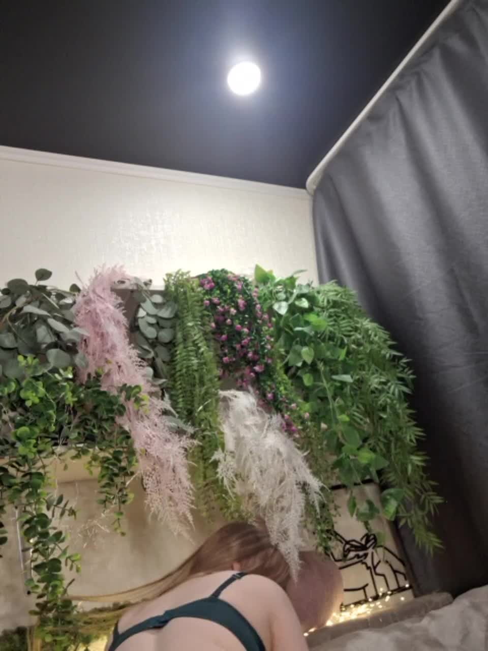 -scyrim- Live Sex December 14, 2025