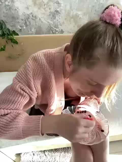 _I_123 Live Sex December 19, 2025