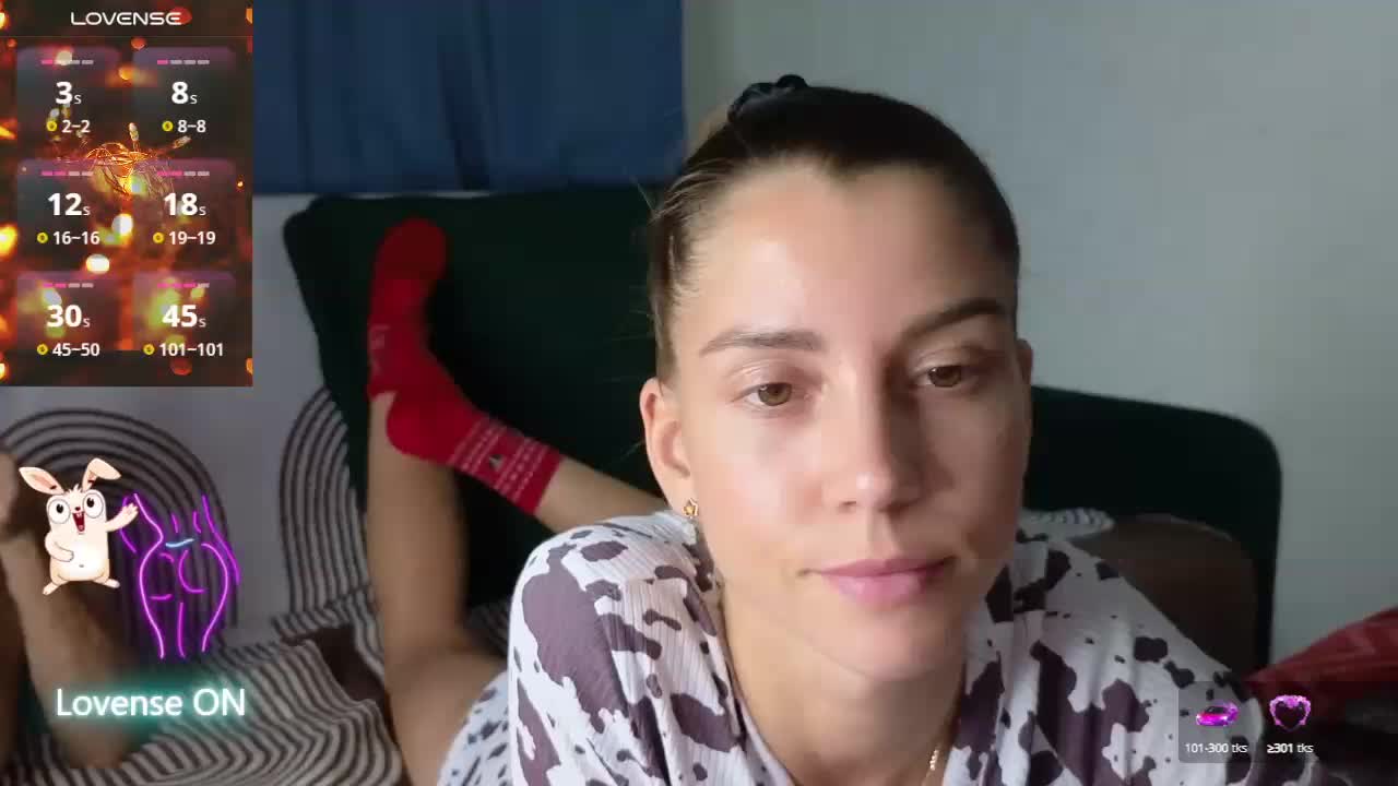 Couple_Twix Live Sex December 14, 2025