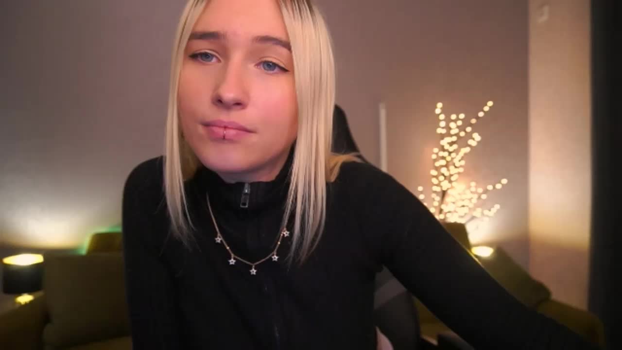 LilElfie Live Sex December 15, 2025