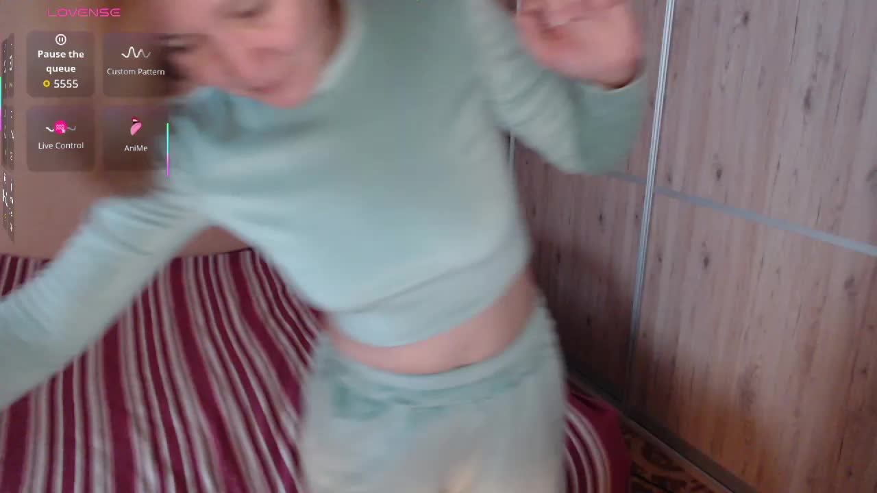 Julia99 Live Sex December 13, 2025