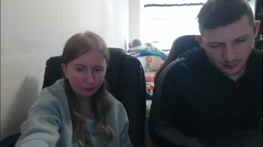 jenisandpeter Live Sex December 19, 2025