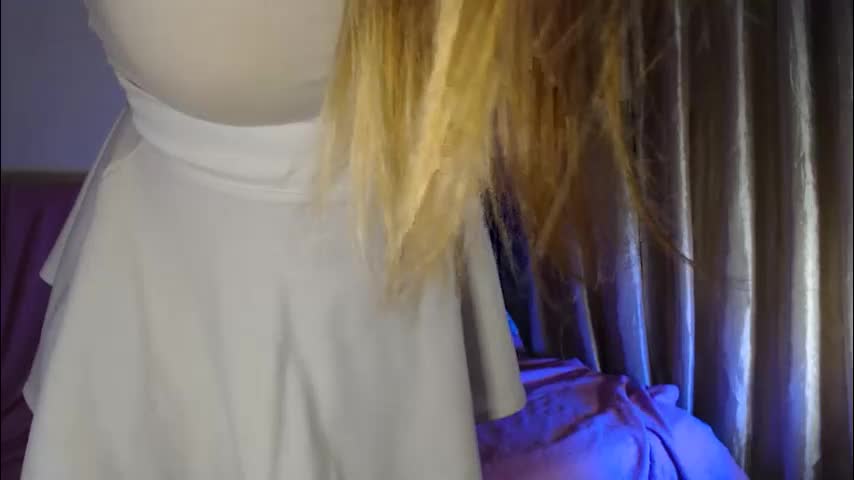 trioa Live Sex December 17, 2025