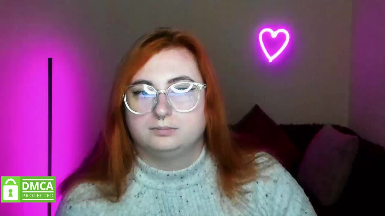 Aliciaredluv Live Sex December 17, 2025