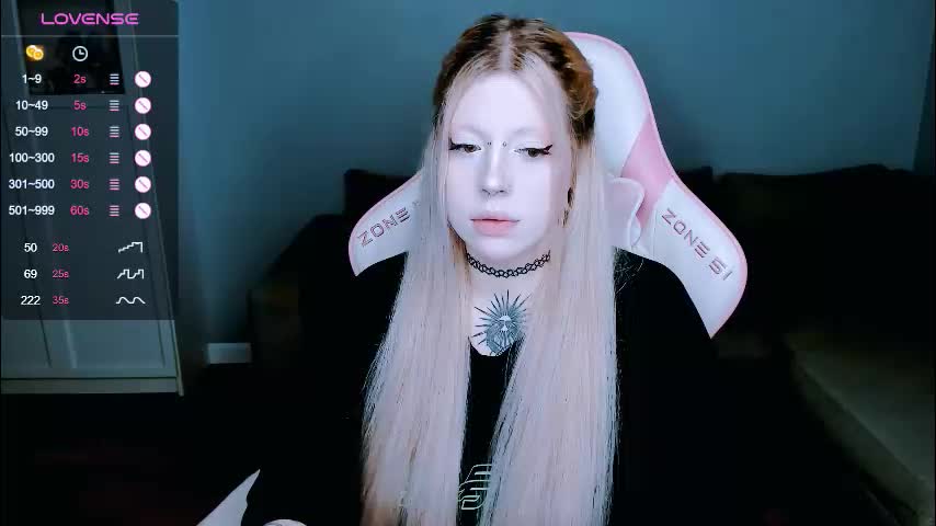 succubus_leslie Live Sex December 12, 2025