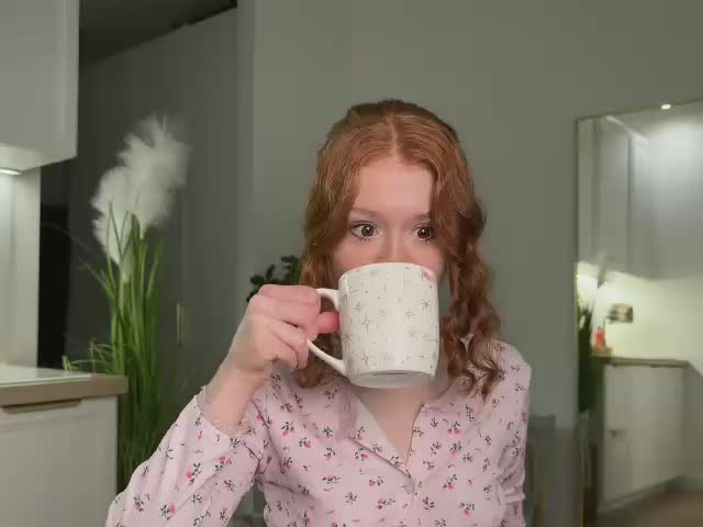 -milka- Live Sex December 12, 2025