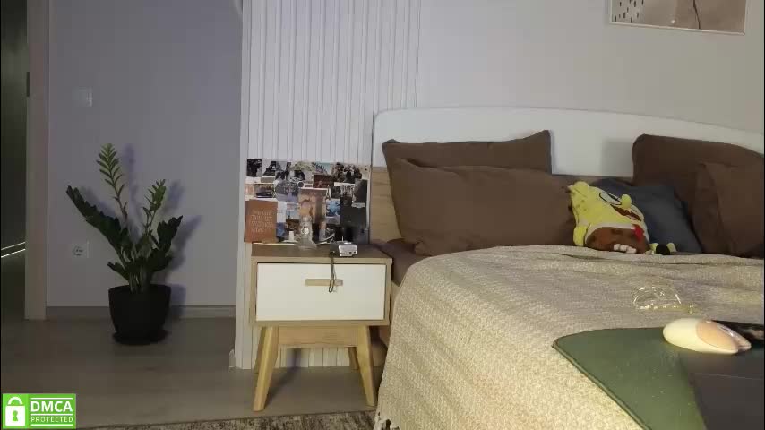 evi_woow Live Sex October 16, 2025