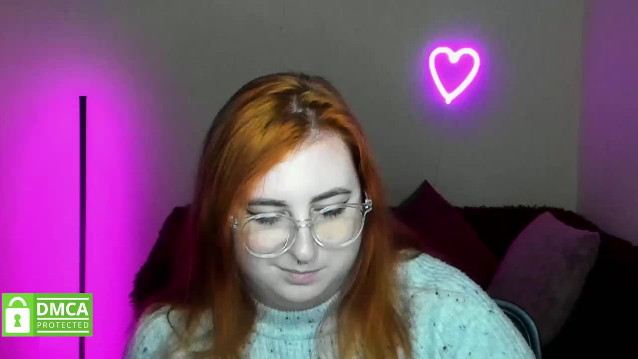 Aliciaredluv Live Sex December 17, 2025