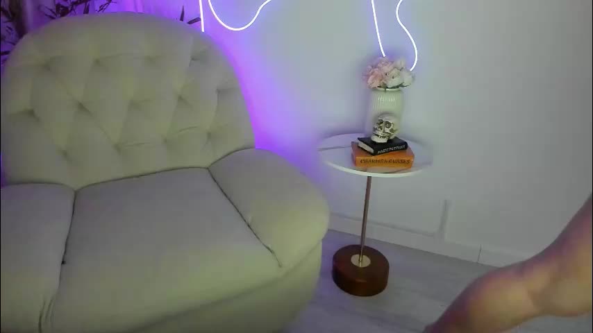 alicelevine Live Sex December 14, 2025