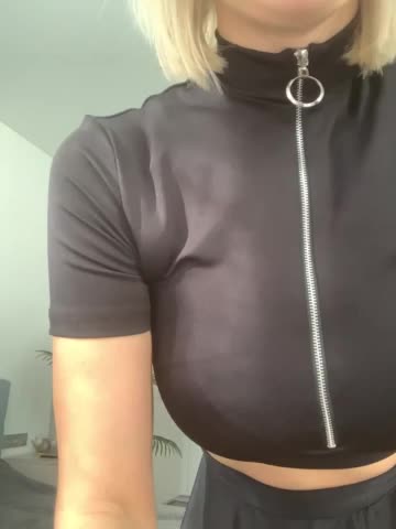 Stasya-moor Live Sex December 17, 2025