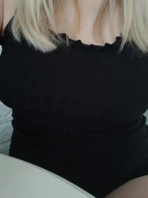 Tata42 Live Sex December 15, 2025