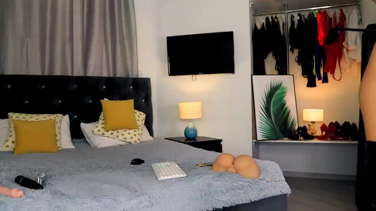 InvitingTina Live Sex December 13, 2025