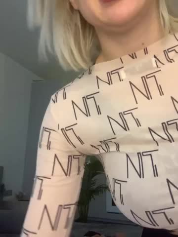 Stasya-moor Live Sex December 17, 2025