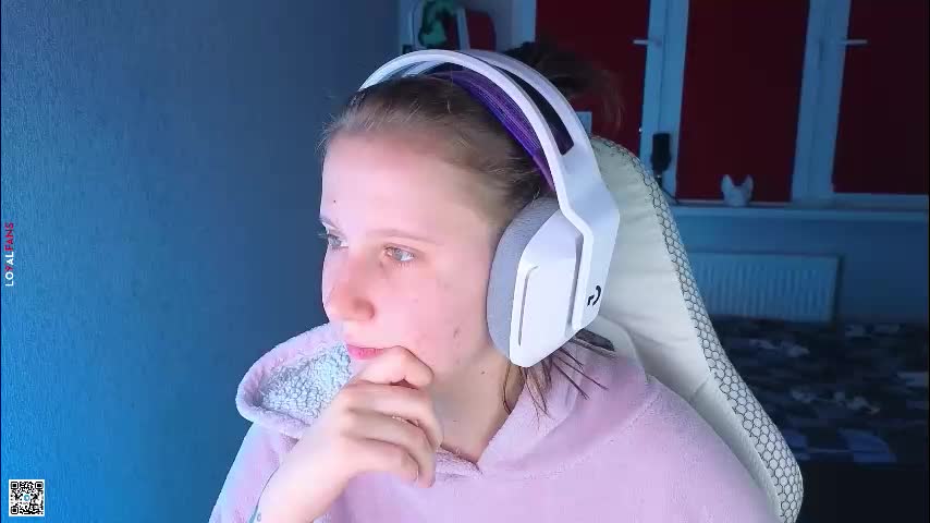 moon_avengers Live Sex December 13, 2025