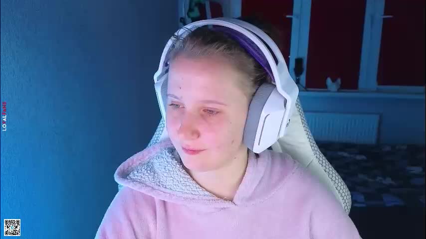 moon_avengers Live Sex December 13, 2025