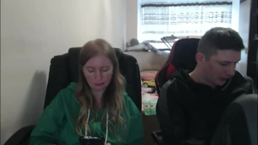 jenisandpeter Live Sex December 19, 2025