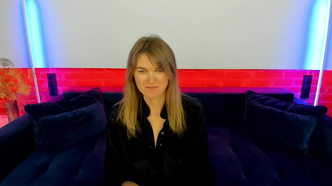 Annabel-xxx Live Sex December 14, 2025