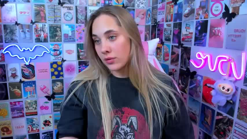 MiaMilas Live Sex October 17, 2025