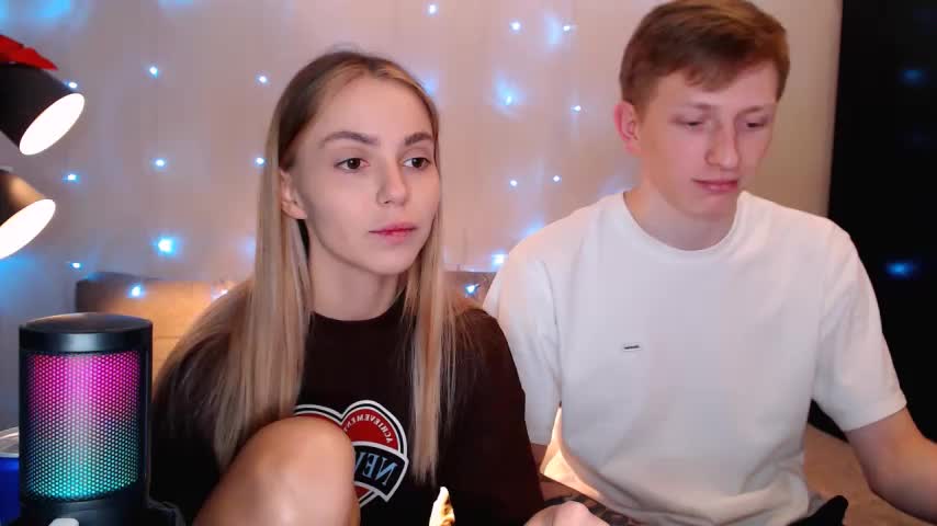 juliaanddima Live Sex December 17, 2025