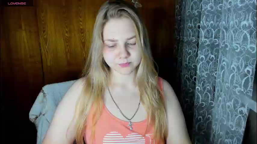 emmafrizea Live Sex December 14, 2025