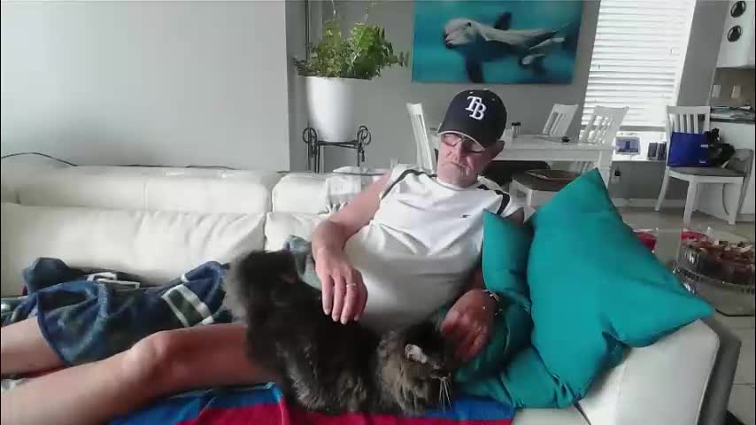 smallpenisbigtongue Live Sex December 17, 2025