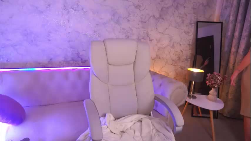 curlycandyxx Live Sex December 17, 2025