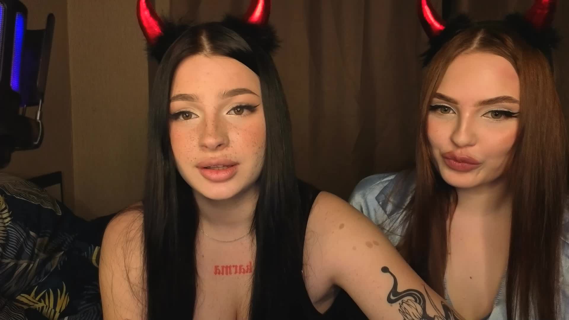 LisaAndDenis Live Sex December 18, 2025