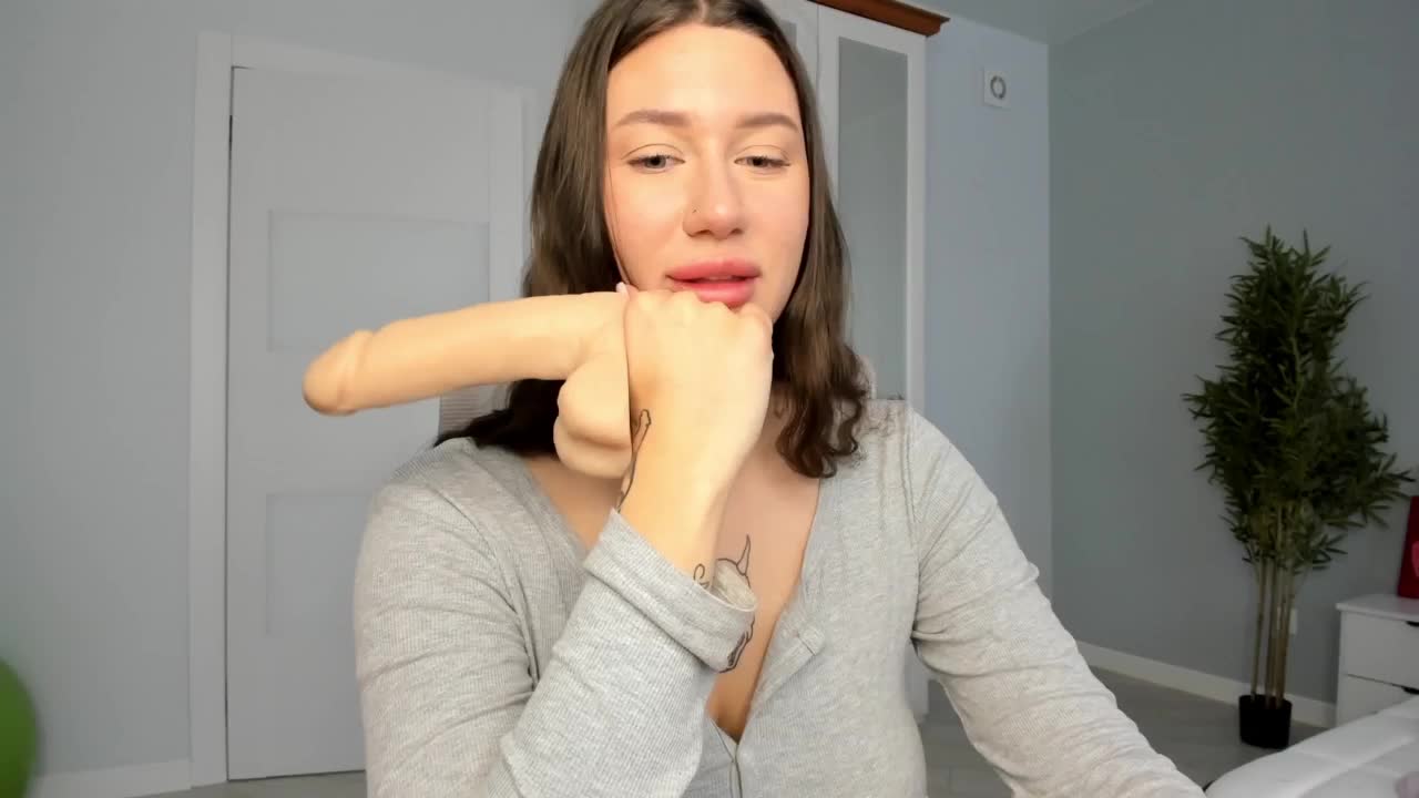 synopsiss Live Sex October 28, 2025