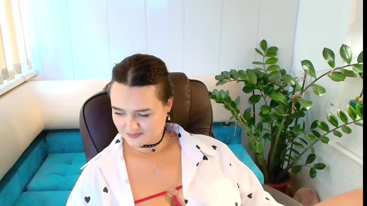 LinaCrave Live Sex December 14, 2025